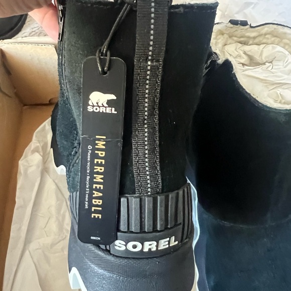 Sorel Womens 7.5  Kinetic Short Ankle Boots Sneaker Waterproof Shearling Black - Picture 5 of 5